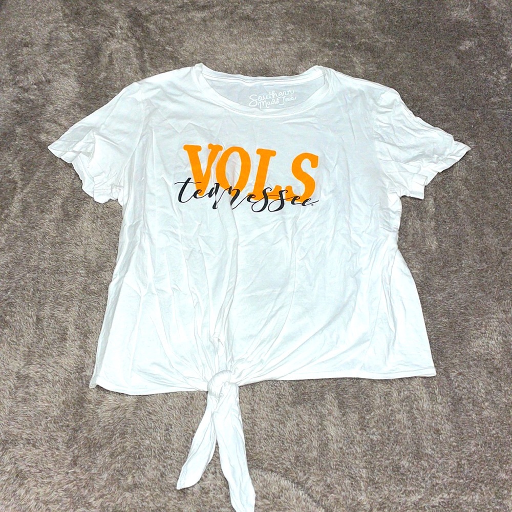 Cropped tee